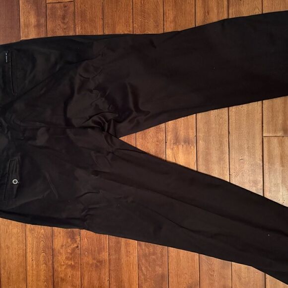 DOCKERS Khaki Classic Fit/Pleated  (Brown) - Men's W42L30 - Picture 2 of 3